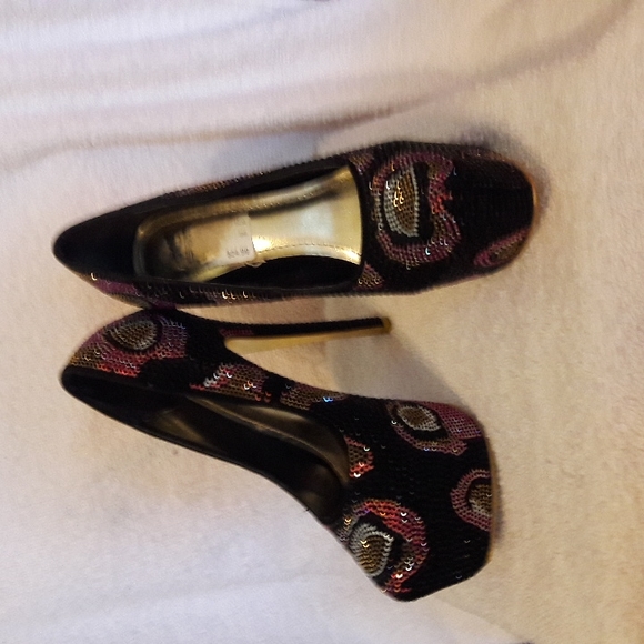 🖤💛💖PLATFORMS - Picture 2 of 4